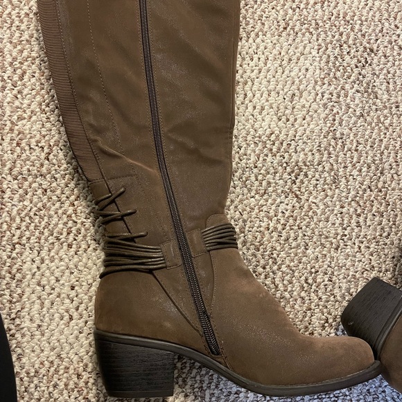 Maurices. Wide calf brown boot. 9M. EUC. - Picture 2 of 5